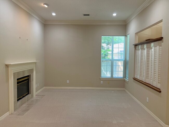 Building Photo - 110 S Mill Trace Dr