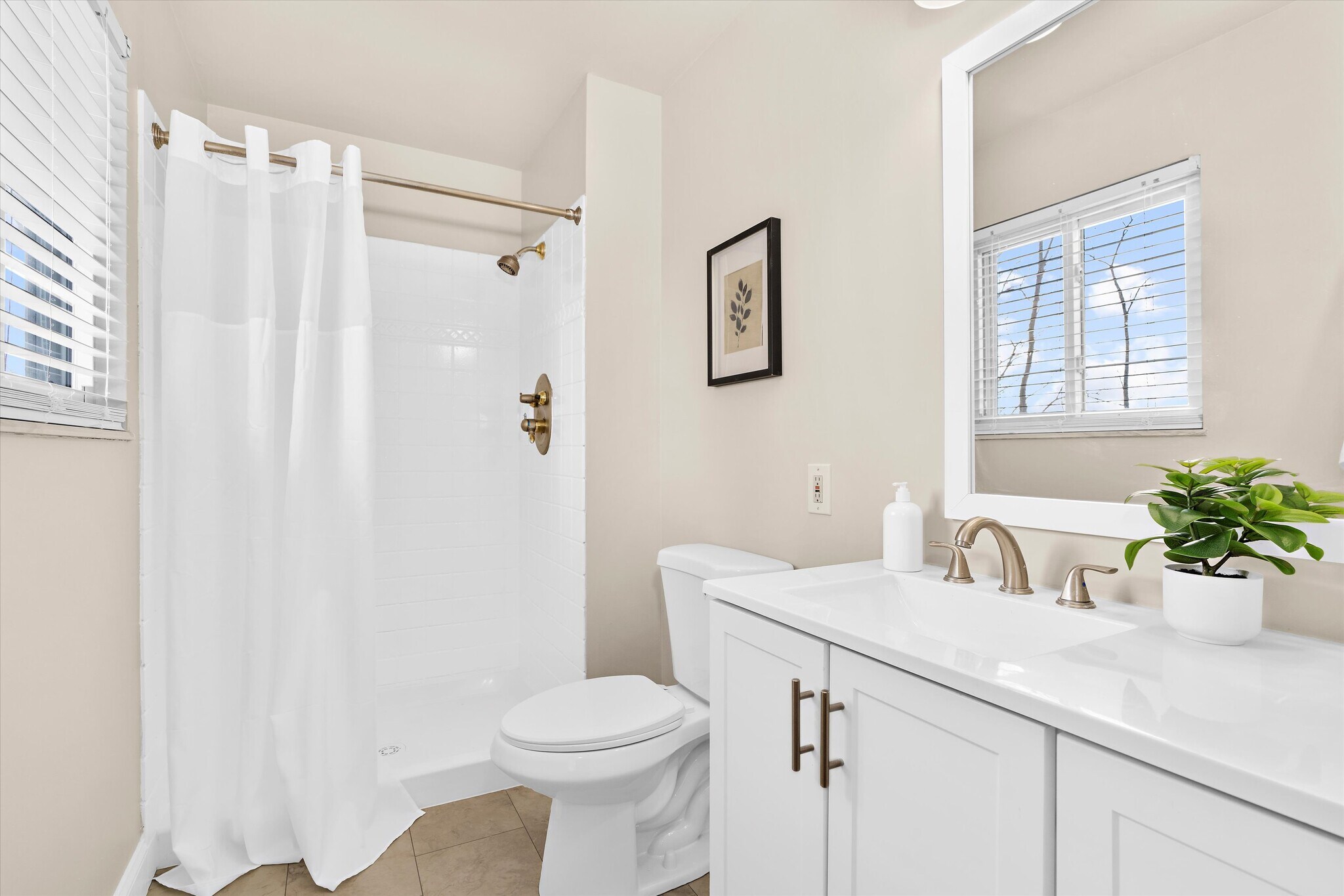 Building Photo - 10747 Evening Wind Ct