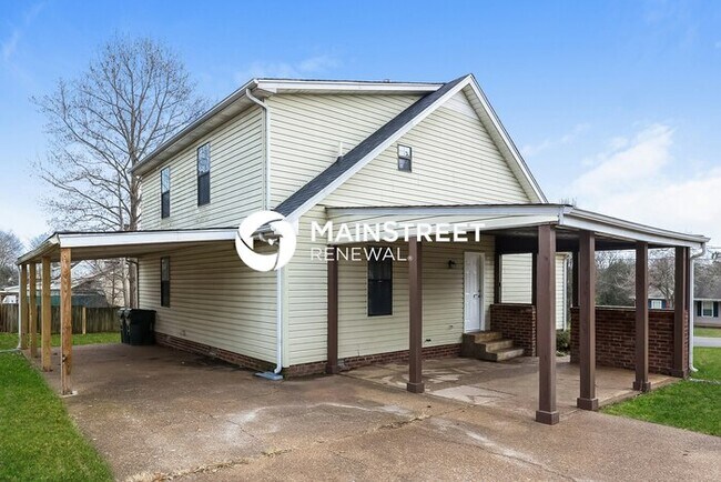 Building Photo - 3 Bedroom Pet-Friendly Home in Gallatin, TN with Main Street Renewal