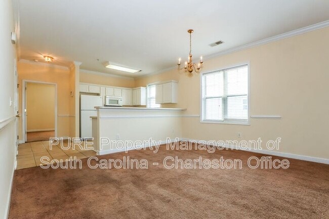 Building Photo - 336 Kiskadee Loop