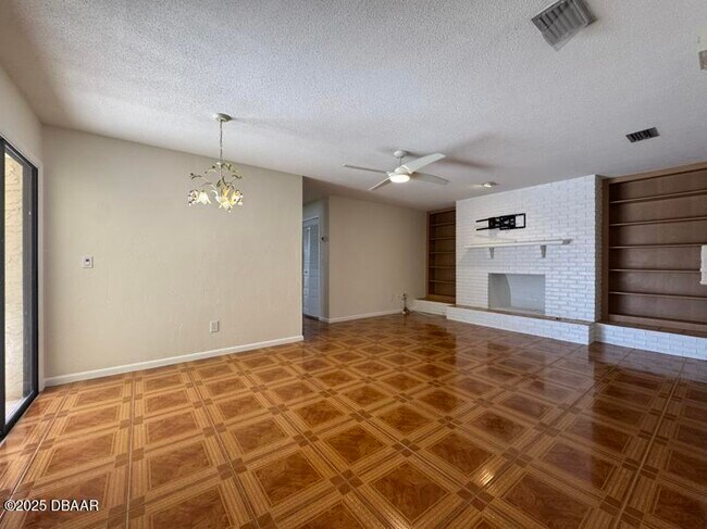 Building Photo - 4350 Candlewood Ln