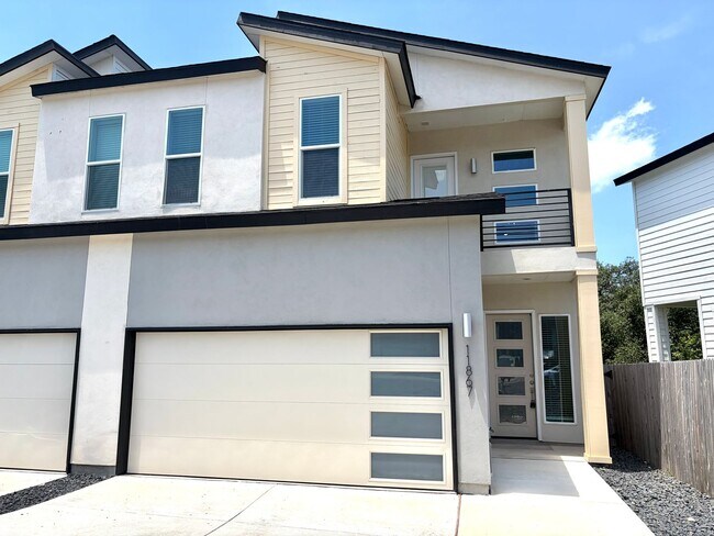 Building Photo - 11867 Zarkava Wy