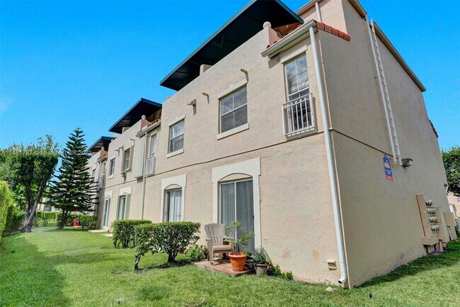 Building Photo - 675 NW 85th Ct