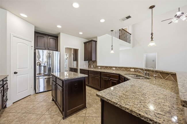 Building Photo - 27707 Lodgemist Ct