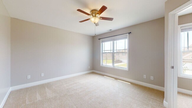 Building Photo - 4 Bedroom Home in Carolina Plantations!