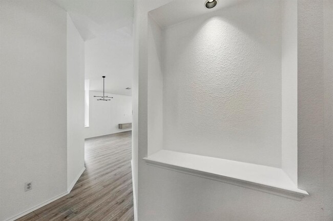 Building Photo - 8717 Corran Ferry Dr