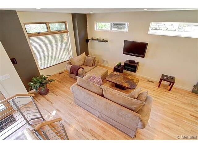 Living Room - 3639 Mariposa Street