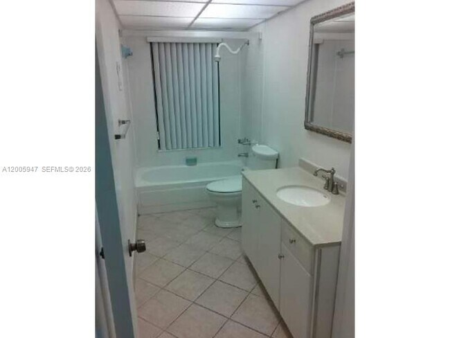 Building Photo - 4850 SW 63rd Terrace