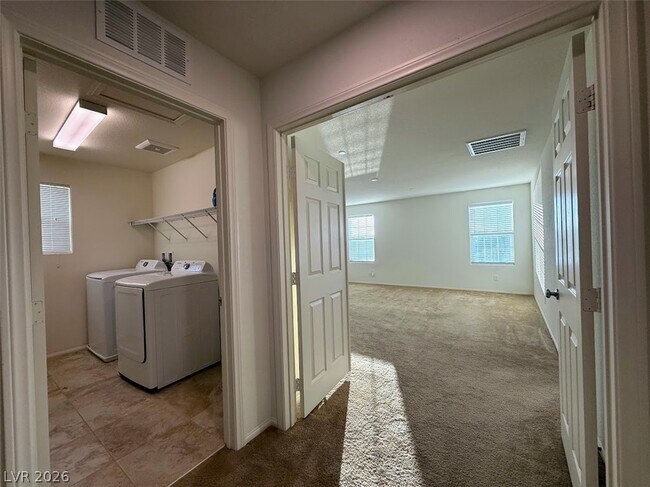 Building Photo - 155 Fulgora St