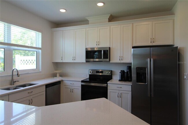 Building Photo - 4071 Via Sienna Cir