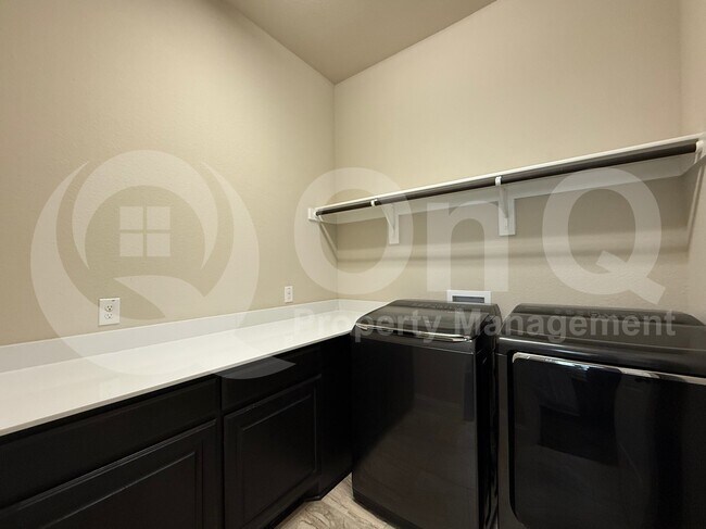 Building Photo - 1108 Horsetail Dr