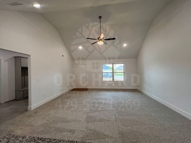 Building Photo - Tontitown- Single-Family Home- Beautiful C...