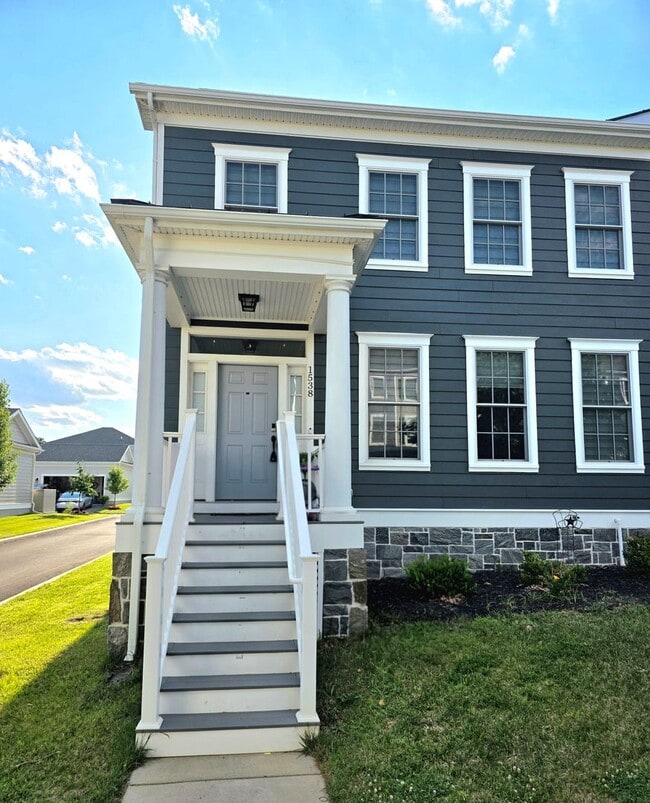 Building Photo - COMING SOON! 4bed-3.5bath home in the Town of Whitehall