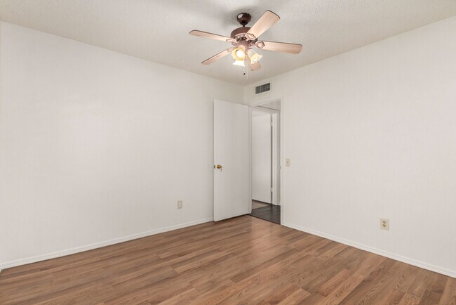 Building Photo - 21057 N 34th Dr