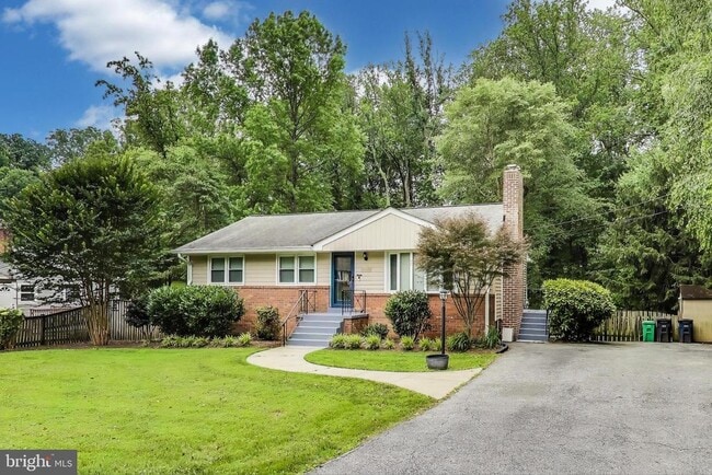 Primary Photo - 6107 Parkway Dr