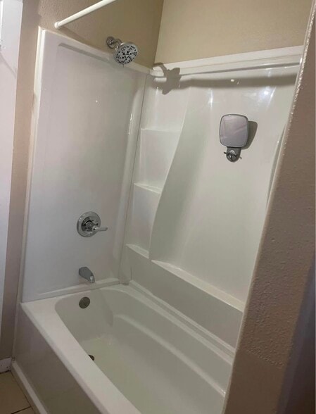 Building Photo - 206 Rigsby Ave