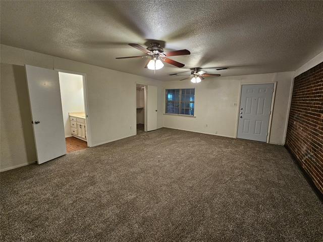 Building Photo - 2100 Redwood Pl