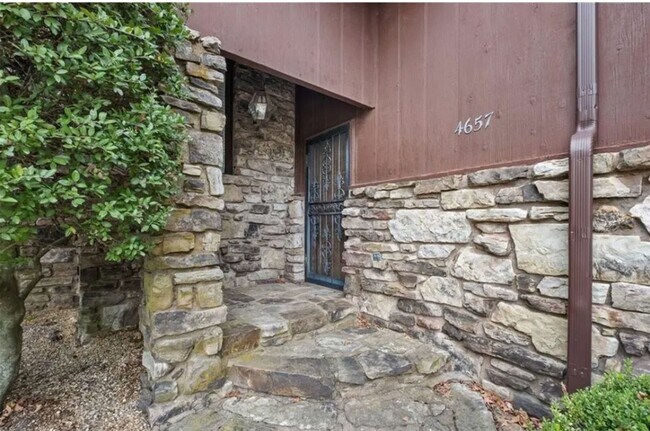 Building Photo - 4657 Butterfield Coach Rd