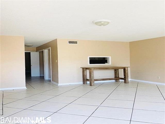 Building Photo - 600 Cheshire Ln