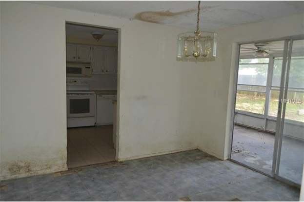 Building Photo - 7437 Carmel Ave