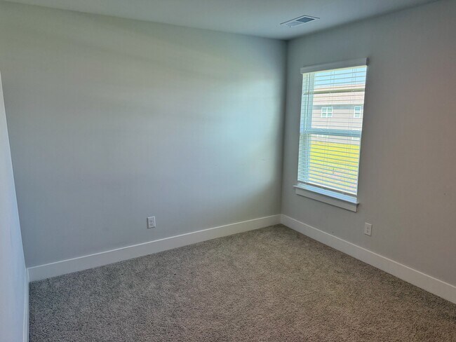 Building Photo - 229 Red Vineyard Wy