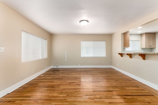 Building Photo - 3848 S 400 E