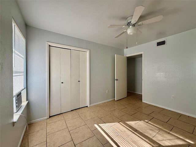 Building Photo - 2112 Tanglewood St