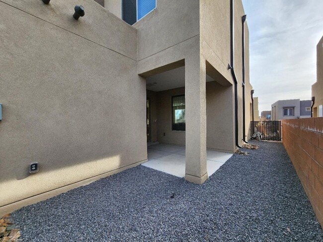 Building Photo - 5003 Wheeler Ln