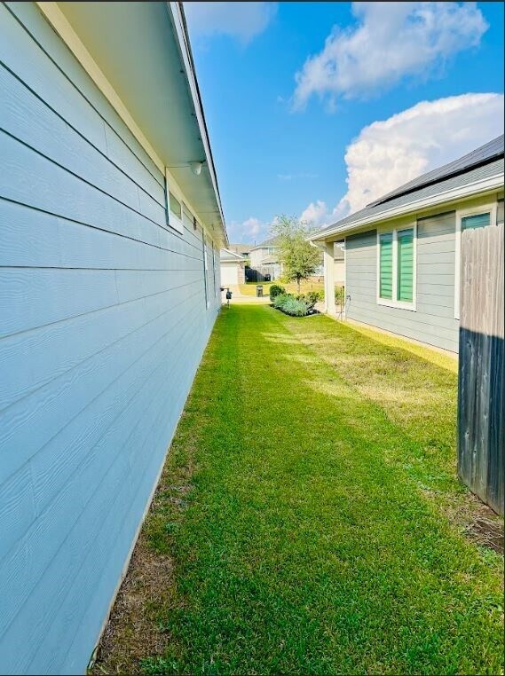 Building Photo - 21423 Holly Heights Rd