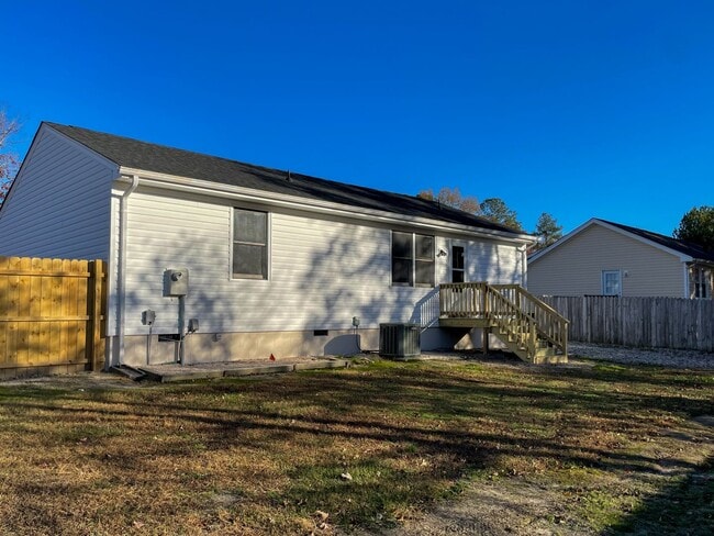Building Photo - 15928 Sandwave Rd