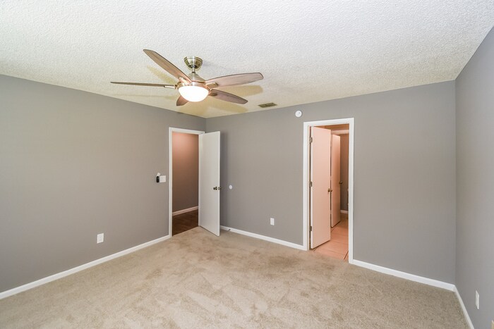 Building Photo - 1876 Ontario Ct