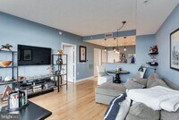 Building Photo - 3600 S Glebe Rd