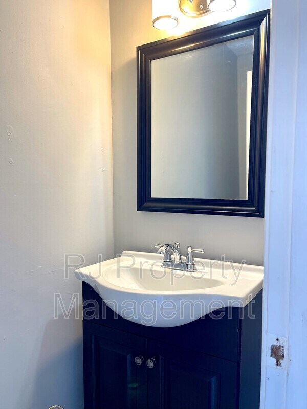 Building Photo - 5531 Quail Thicket