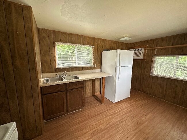 Building Photo - 9758 Farris Loop