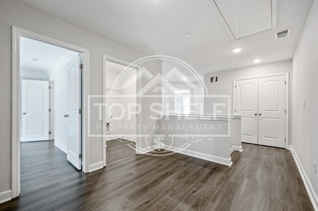 Building Photo - 3744 Silvery Wy