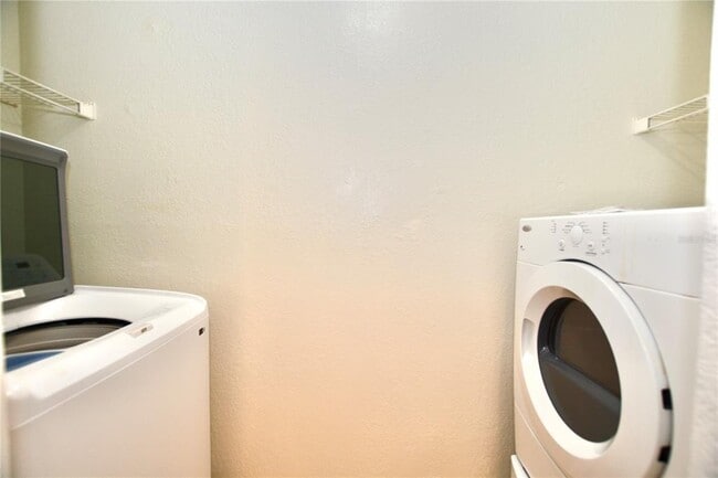 Building Photo - 895 Normandy Trace Rd