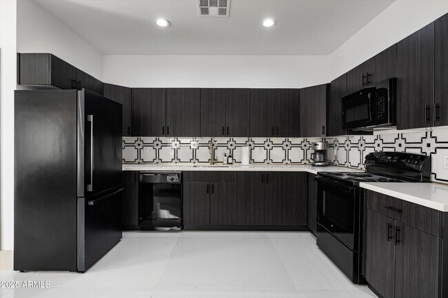 Building Photo - 4219 N 41st Pl
