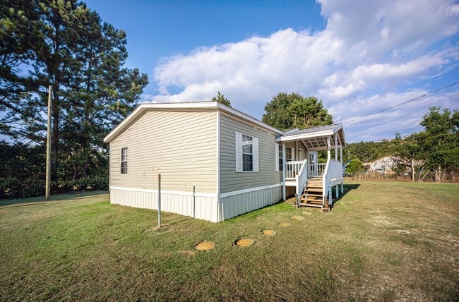 Building Photo - 144 Katie Eubanks Rd