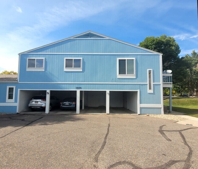 Primary Photo - Westdale Townhomes