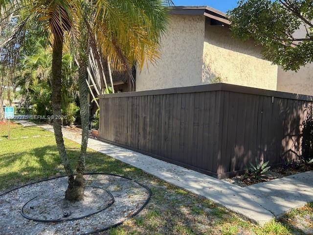 Building Photo - 1761 Bayberry Dr