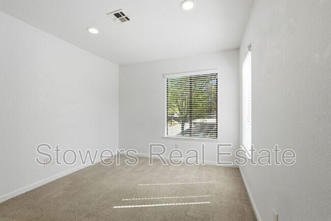 Building Photo - 7102 Cross Creek Cir