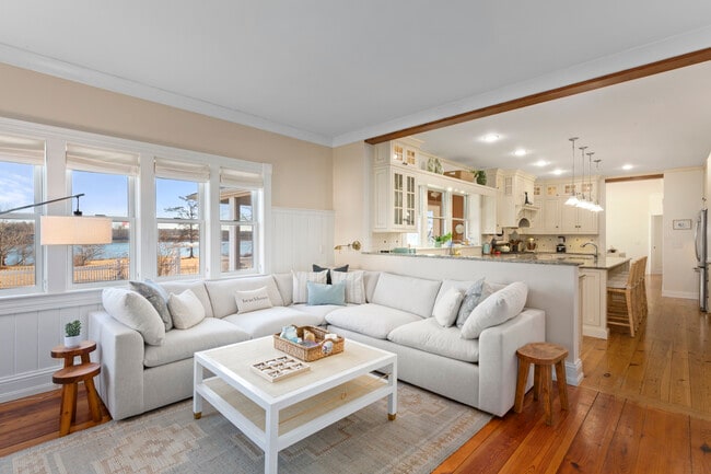 Building Photo - 35 Old Flds Wy