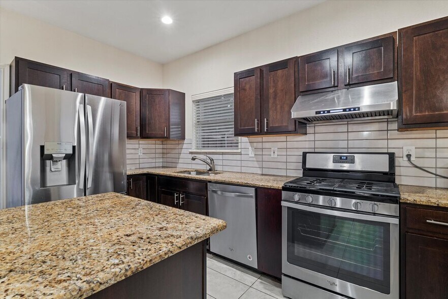 Building Photo - 11105 Ormond Ln