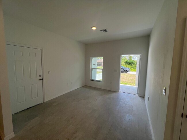 Building Photo - ASK IS ABOUT FREE RENT-BRAND NEW 2 BEDROOM...