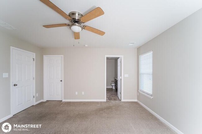 Building Photo - 9829 Valley Farms Blvd, Louisville, KY 40272