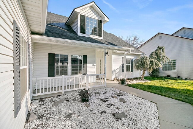 Building Photo - 10460 W Achillea St