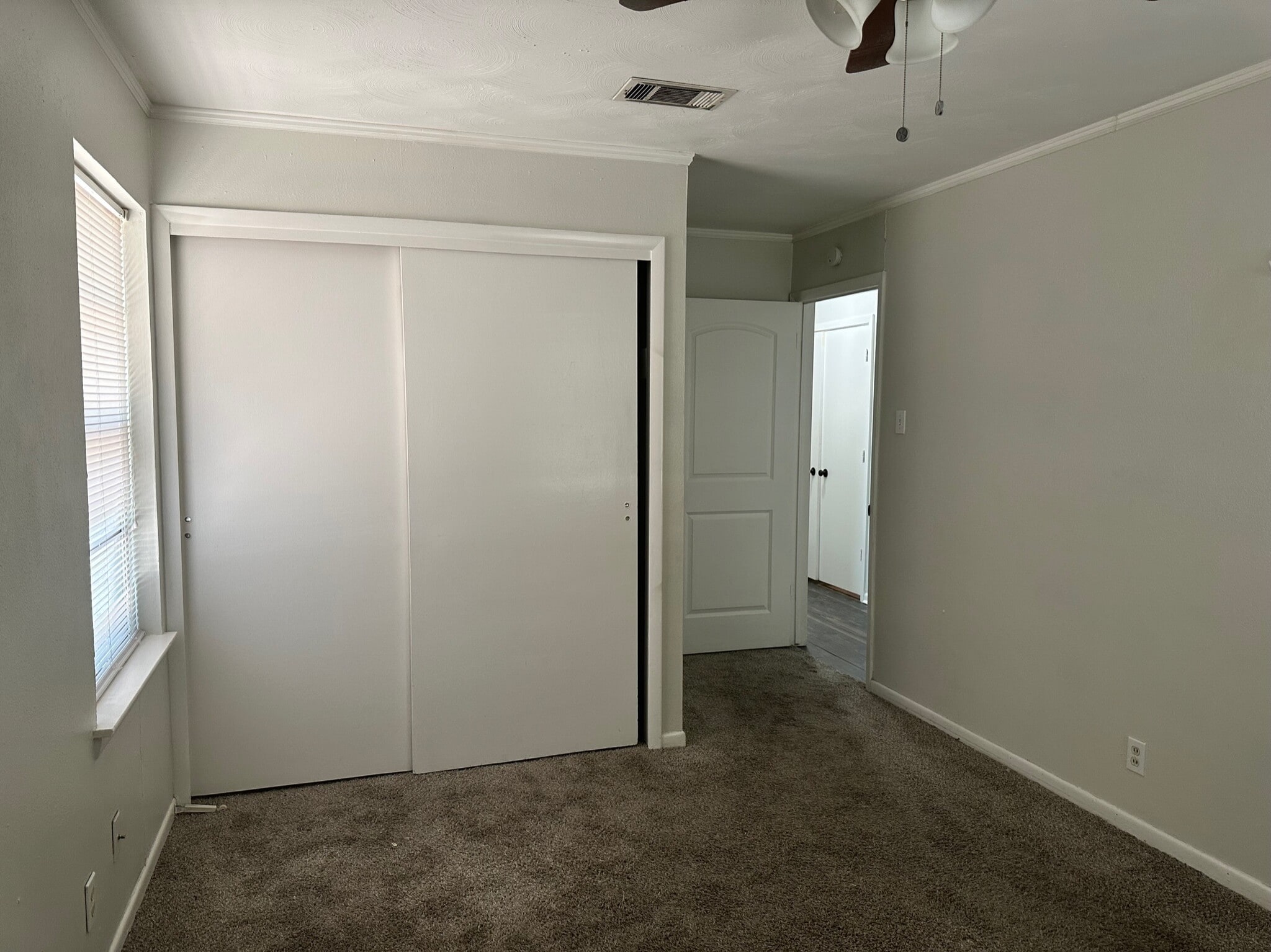 Building Photo - 3401 Princeton Dr
