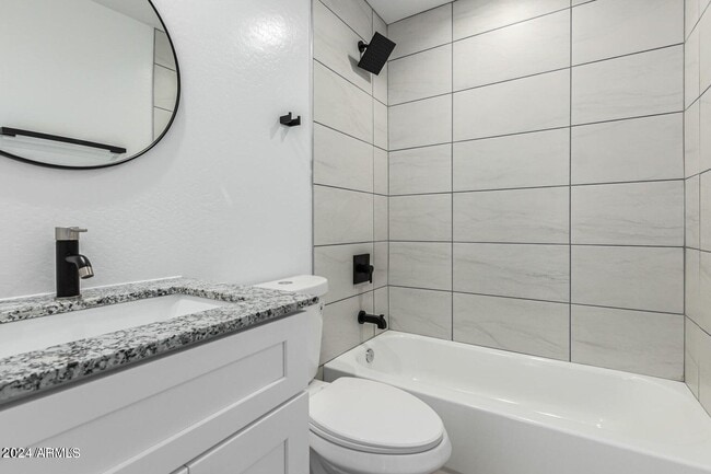 Building Photo - 406 S 98th Pl