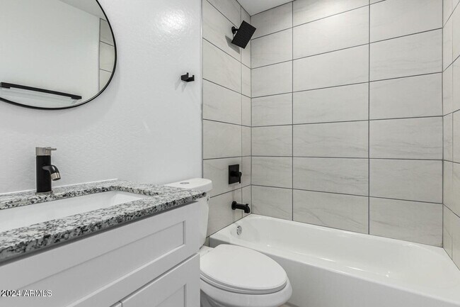 Building Photo - 656 S 97th Pl