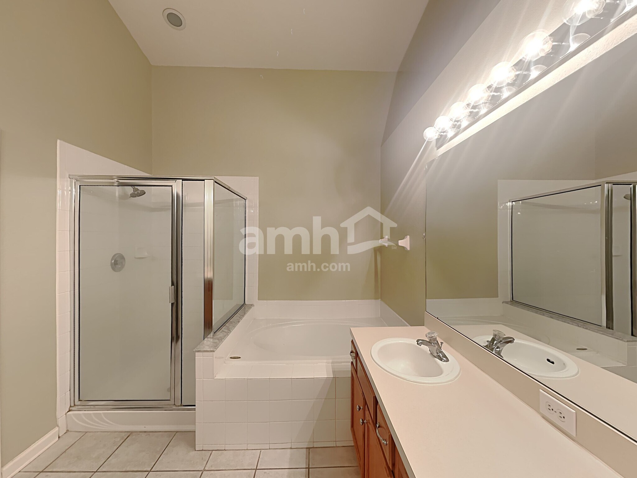 Building Photo - 5218 Algerine Pl